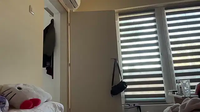 Snapshot of sexybooii6968 chatting on 10.19.25 sexybooii6968 online show from 10.19.25