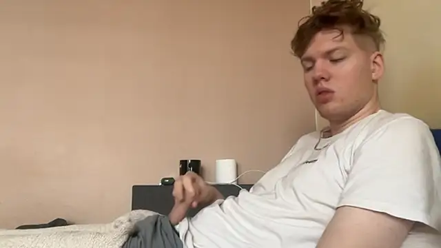 Snapshot of sexybooii6968 chatting on 11.24.25 sexybooii6968 online show from 11.24.25