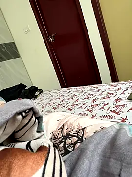 Snapshot of Greekartsguru chatting on 10.12.25 Greekartsguru online show from 10.12.25