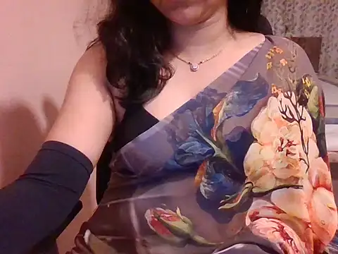 Pinky 4 online show from 10.14.25