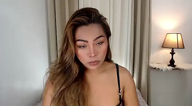 DreamLADYBOY online show from 01.24.25