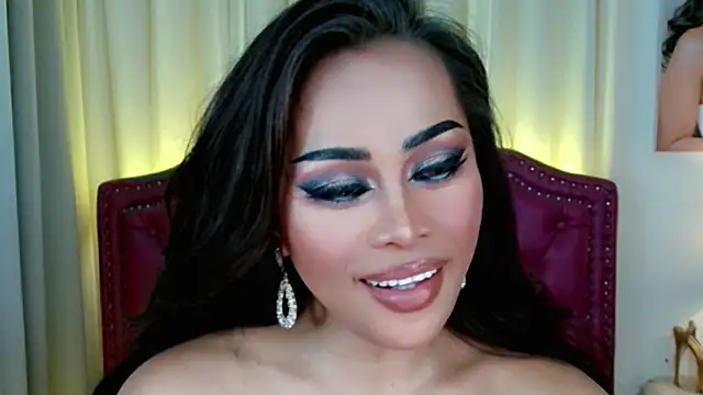 Snapshot of DreamLADYBOY chatting on 06.22.26 DreamLADYBOY online show from 06.22.26