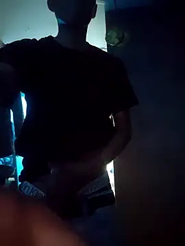 Snapshot of BIG-CkD_F chatting on 01.07.25 BIG-CkD F online show from 01.07.25