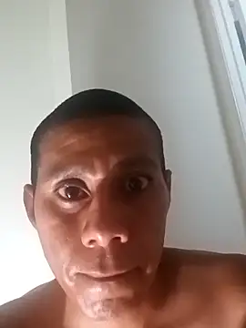 Snapshot of BIG-CkD_F chatting on 10.18.25 BIG-CkD F online show from 10.18.25