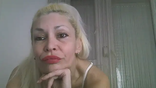 Snapshot of EvaaMina chatting on 02.03.25 EvaaMina online show from 02.03.25