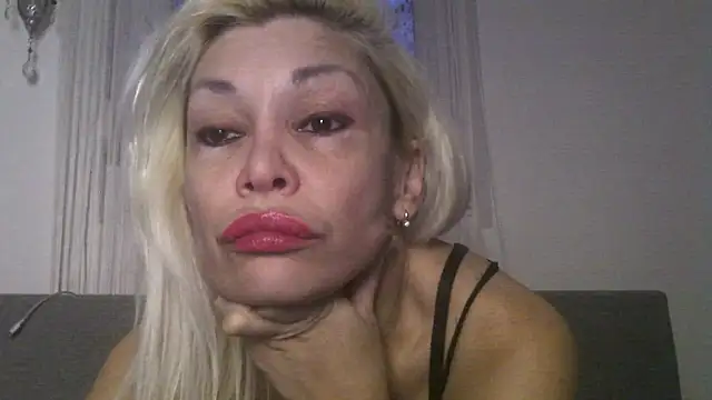 Snapshot of EvaaMina chatting on 01.16.26 EvaaMina online show from 01.16.26