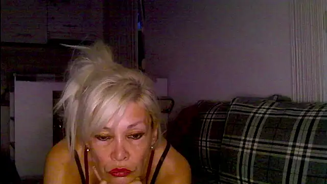 Snapshot of EvaaMina chatting on 07.26.26 EvaaMina online show from 07.26.26