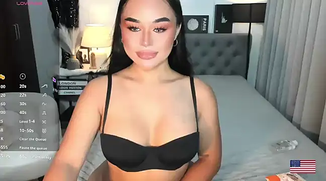 Snapshot of webcumgodess chatting on 03.23.25 webcumgodess online show from 03.23.25