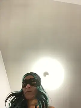 Snapshot of isabella1994 chatting on 03.18.26 isabella1994 online show from 03.18.26