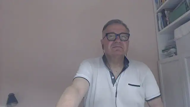 Snapshot of YOU6me chatting on 06.30.26 YOU6me online show from 06.30.26