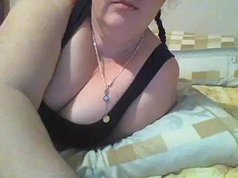 Snapshot of chubbypeach123 chatting on 02.13.25 chubbypeach123 online show from 02.13.25