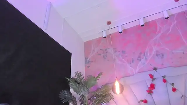 Snapshot of ValerySex_ chatting on 06.18.26 ValerySex online show from 06.18.26