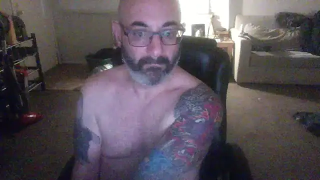 Snapshot of palidin1 chatting on 02.03.26 palidin1 online show from 02.03.26