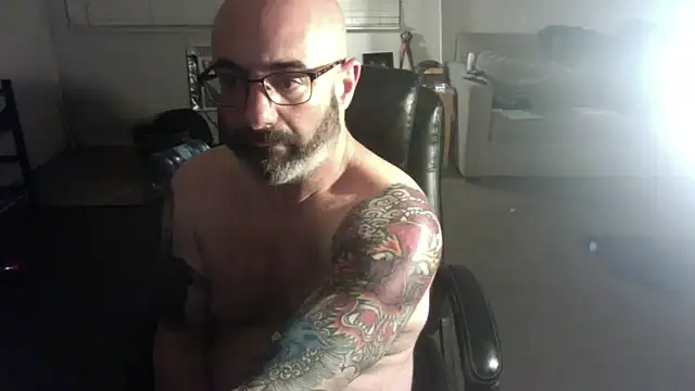 Snapshot of palidin1 chatting on 02.03.26 palidin1 online show from 02.03.26