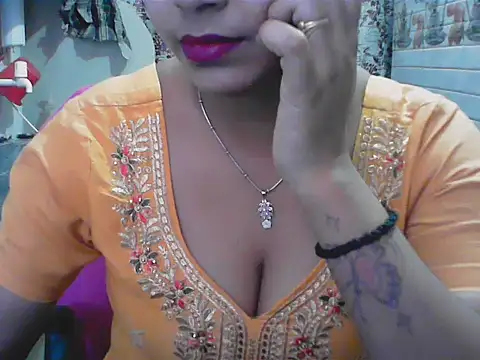 Snapshot of LovingPihu chatting on 05.31.26 LovingPihu online show from 05.31.26