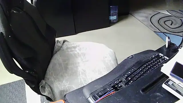 Snapshot of TrevorSteele chatting on 09.13.25 TrevorSteele online show from 09.13.25