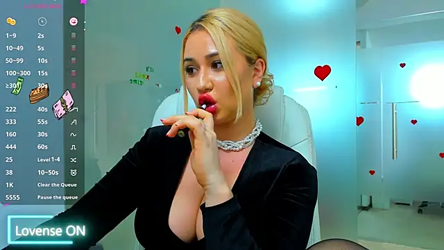 sassy madeline online show from 01.04.25