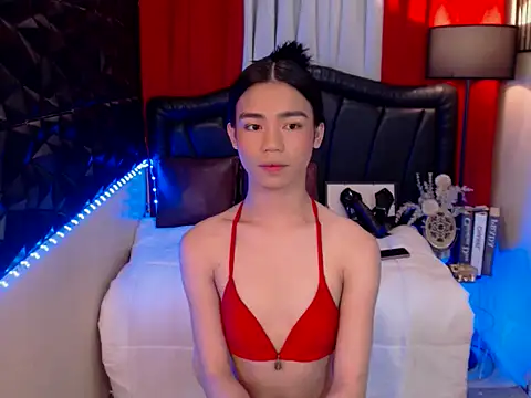 Snapshot of VerSexTs chatting on 10.21.25 VerSexTs online show from 10.21.25