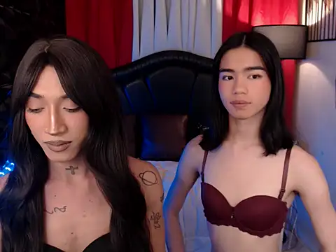 Snapshot of VerSexTs chatting on 11.15.25 VerSexTs online show from 11.15.25