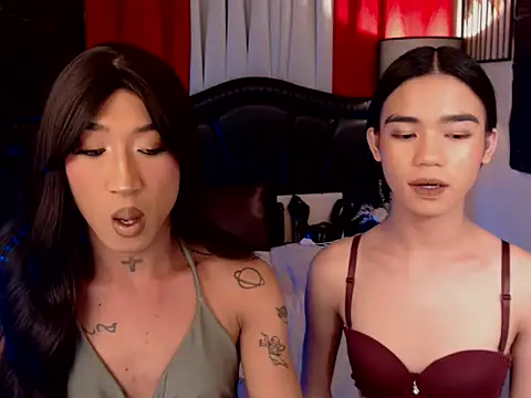 Snapshot of VerSexTs chatting on 12.15.25 VerSexTs online show from 12.15.25