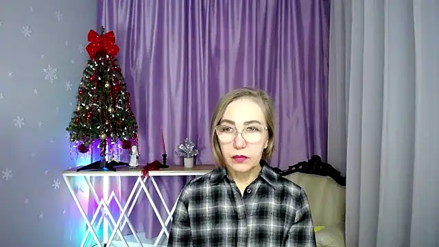 Snapshot of queen_a_n_i chatting on 01.15.26 queen a n i online show from 01.15.26