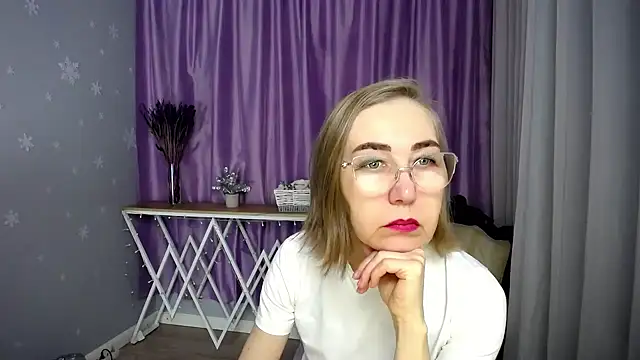 queen a n i online show from 05.02.26