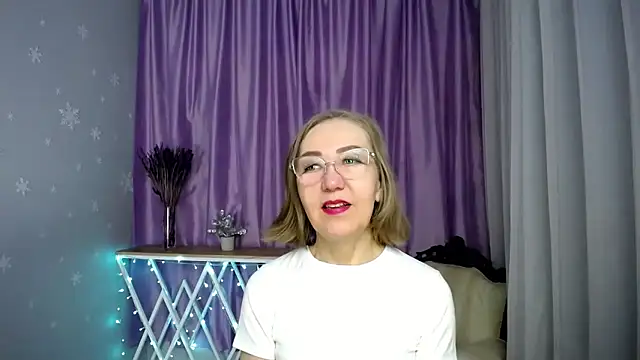 queen a n i online show from 05.08.26