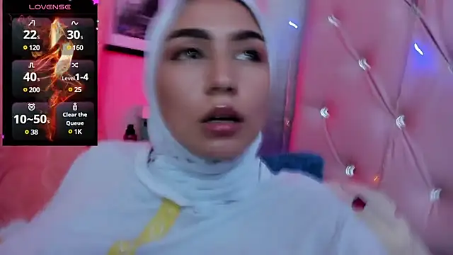 Snapshot of DarshaKhemu chatting on 12.07.24 DarshaKhemu online show from 12.07.24