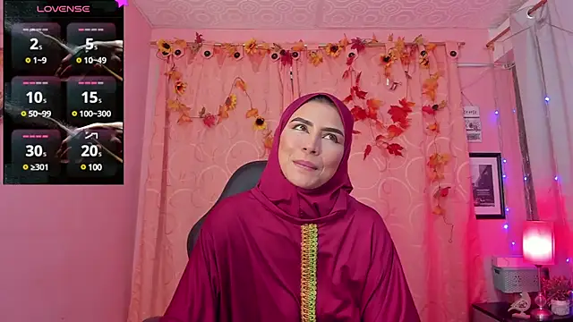 Snapshot of DarshaKhemu chatting on 01.21.25 DarshaKhemu online show from 01.21.25