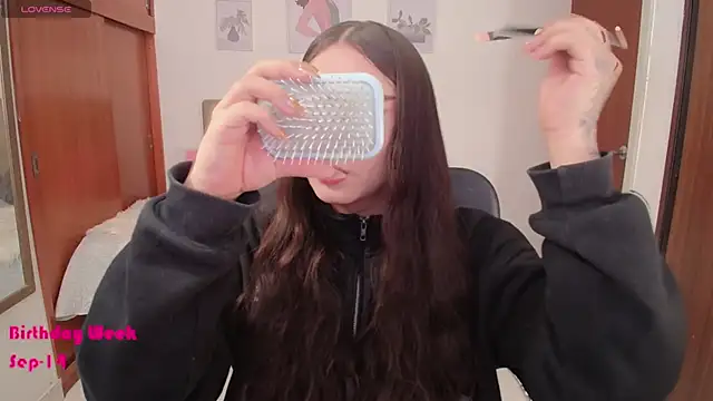 Miley Baker online show from 09.13.25