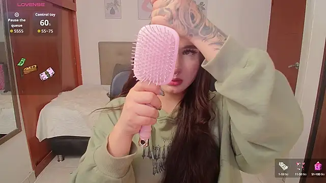 Miley Baker online show from 10.08.25