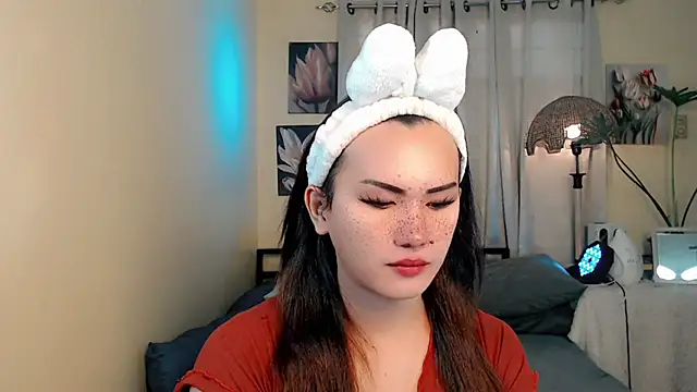 beatrice 21 online show from 11.03.25