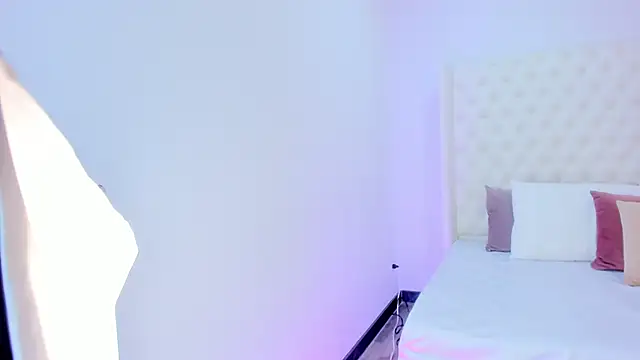 GraceCartier online show from 12.22.24