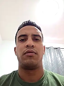 Snapshot of Torresmor chatting on 09.19.25 Torresmor online show from 09.19.25