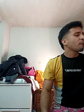 Snapshot of Torresmor chatting on 02.11.26 Torresmor online show from 02.11.26