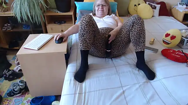 Margaret-milf online show from 04.23.26