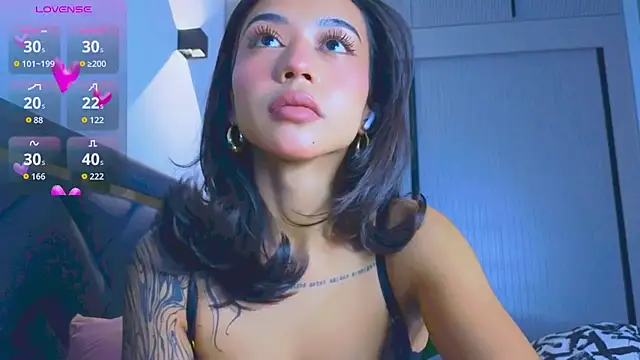 Mia Tin online show from 10.18.25