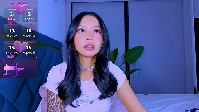 Mia Tin online show from 04.26.26