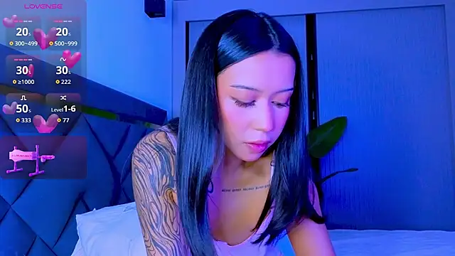 Mia Tin online show from 05.03.26
