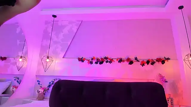 Snapshot of Rachel_Foxy chatting on 11.25.25 Rachel Foxy online show from 11.25.25