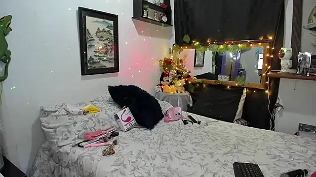 Snapshot of kimgodoy chatting on 02.26.25 kimgodoy online show from 02.26.25