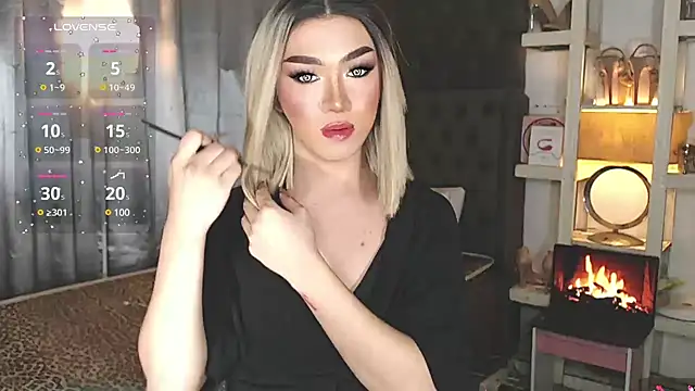 Local Hoelyx online show from 12.12.24