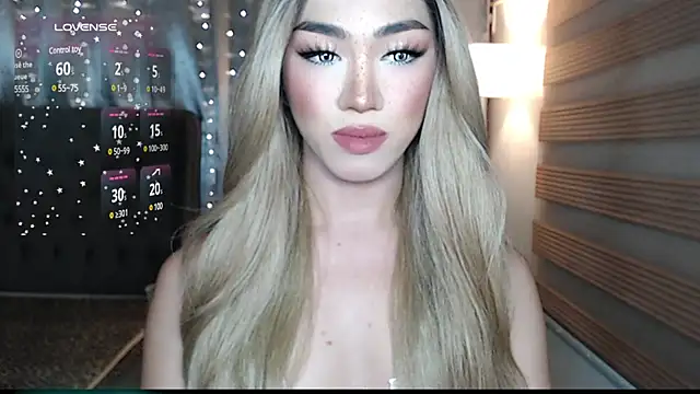 Local Hoelyx online show from 12.22.24