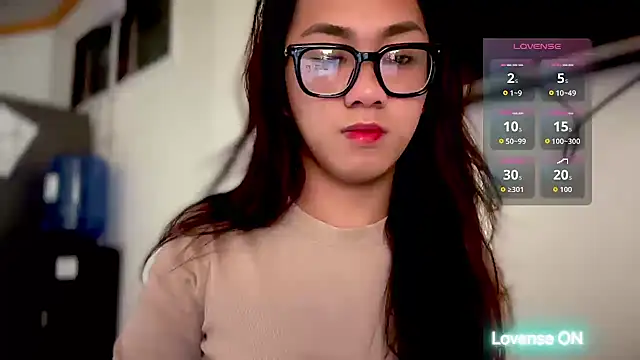 Local Hoelyx online show from 04.17.26