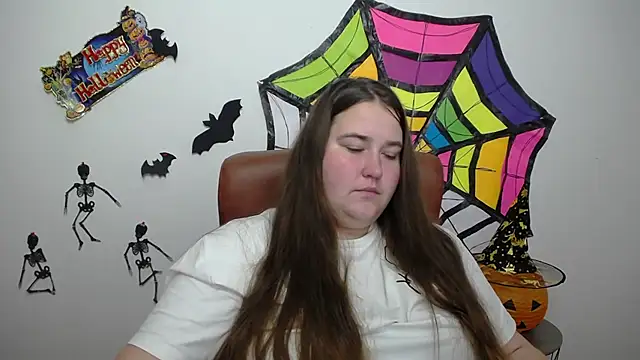 Snapshot of XX_Daniella_XX chatting on 10.23.25 XX Daniella XX online show from 10.23.25