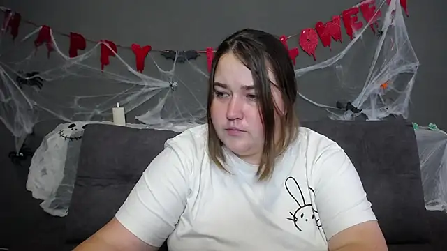 Snapshot of XX_Daniella_XX chatting on 10.30.25 XX Daniella XX online show from 10.30.25