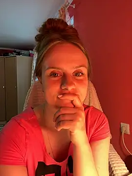 Snapshot of SophiaSweet_ chatting on 03.15.26 SophiaSweet online show from 03.15.26