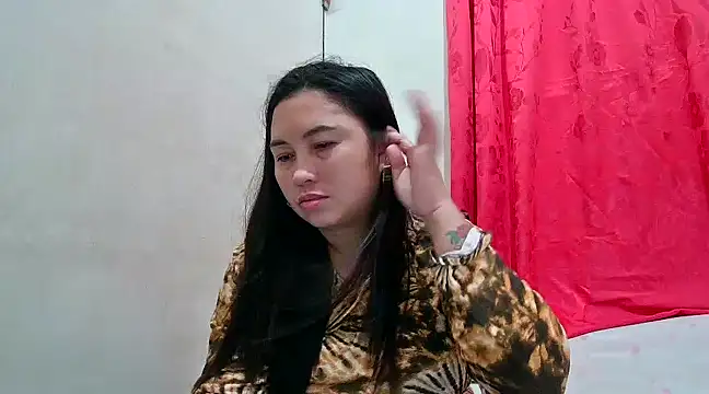 Snapshot of LalaiAsian chatting on 02.12.25 LalaiAsian online show from 02.12.25
