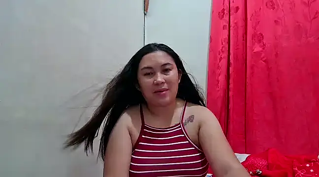 Snapshot of LalaiAsian chatting on 02.27.25 LalaiAsian online show from 02.27.25