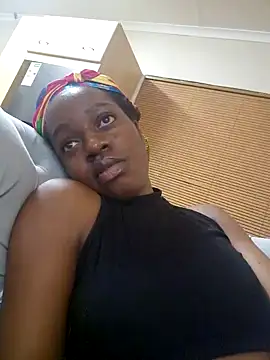 Snapshot of Sexynaughty_Gal chatting on 12.05.24 Sexynaughty Gal online show from 12.05.24